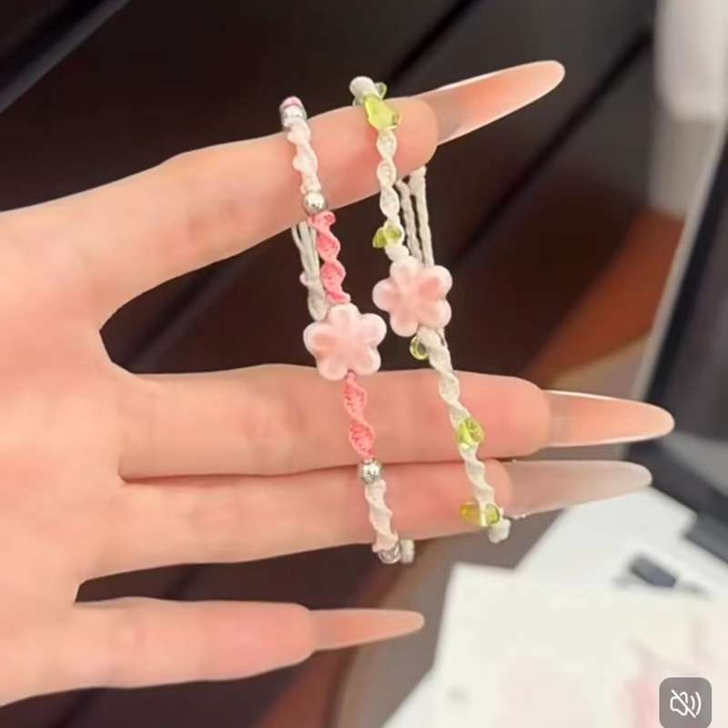 Bracciale fiore fortunato con  - Ceramic Link Bracelet recensione e prezzo